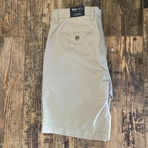 Tommy Hilfiger THFLEX NWT Size 32